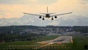 Pune: IAF Forms Dedicated Task Force to Tackle Bird Threat at Pune International Airport