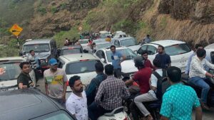 Overcrowding at tourist spots in Pune