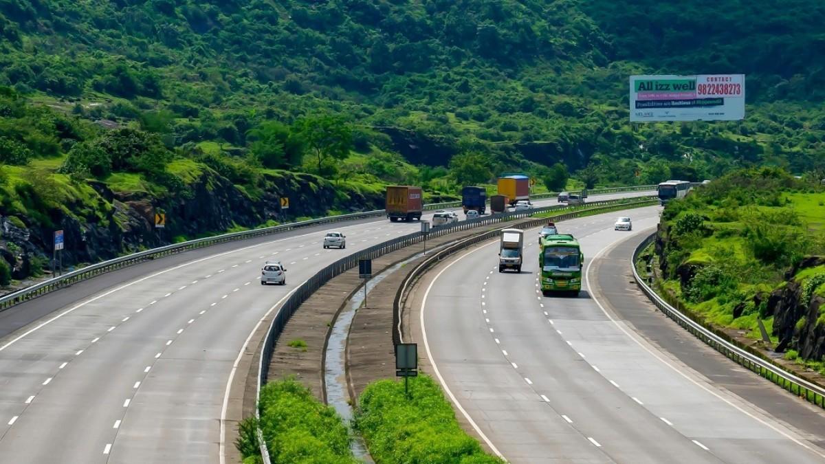 Mumbai–Pune Expressway closure
