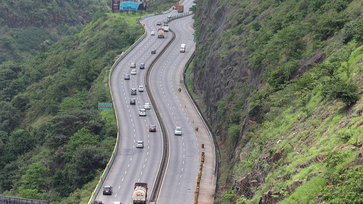 Mumbai-Pune Expressway 8 Lane-Widening