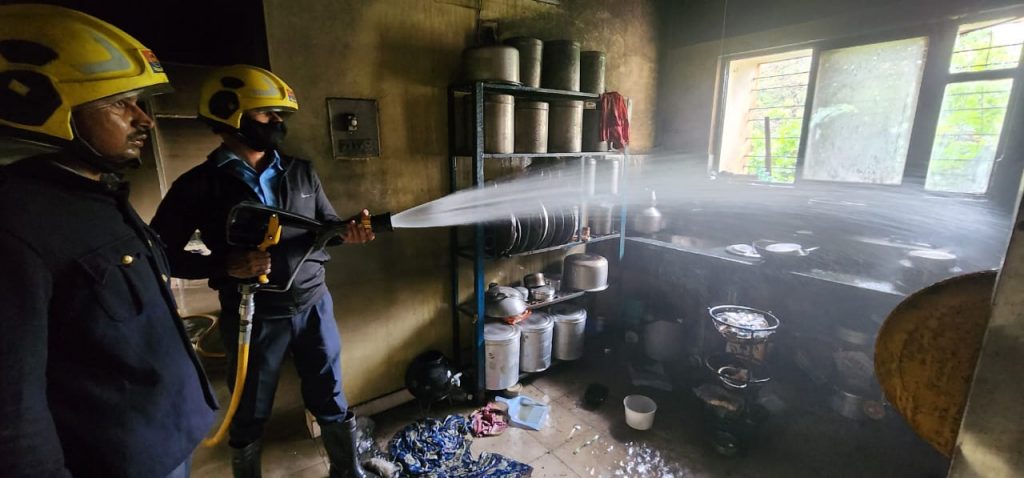 Pune: Gas Leaks Trigger Two Major Fires: One Injured in Aundhgaon, Family of Four Hurt in Wadkar Mala