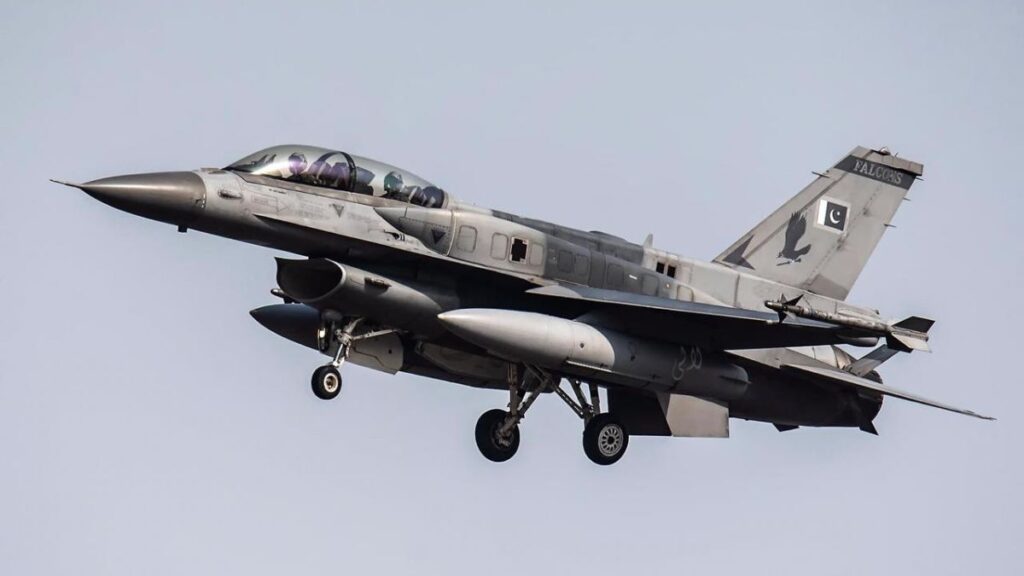 India Downs Pakistan’s F-16 and JF-17 Fighter Jets, Captures Two Pilots Alive: Reports