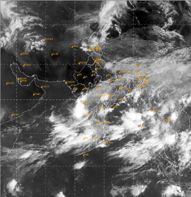Pune on Yellow Alert, Maharashtra to See Reduced Rain Intensity in 48 Hours: Depression Off Konkan Coast to Make Landfall Today