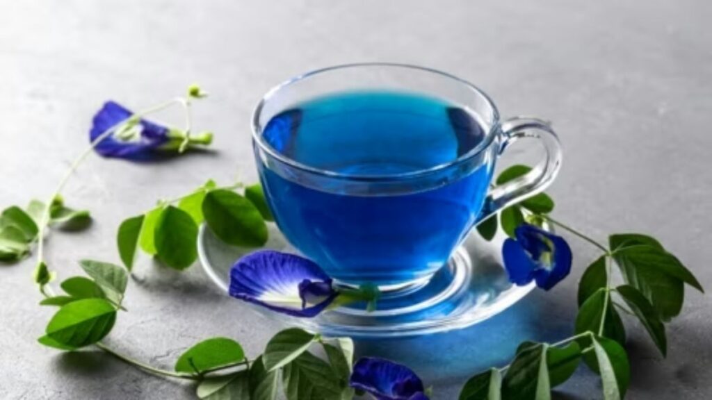 What is Blue Tea? 6 Reasons to Start Your Day with This Healing Brew 1 Blue tea benefits