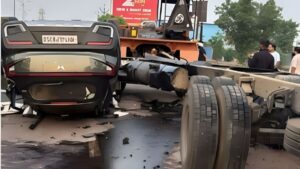 Pune: 37-Year-Old Man Dies in Tragic Car-Truck Collision in Wagholi; Truck Driver Flees