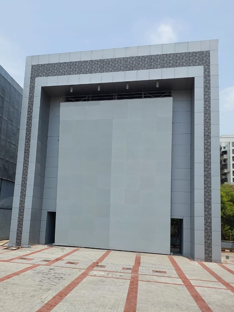 Olympic-grade climbing wall Pune