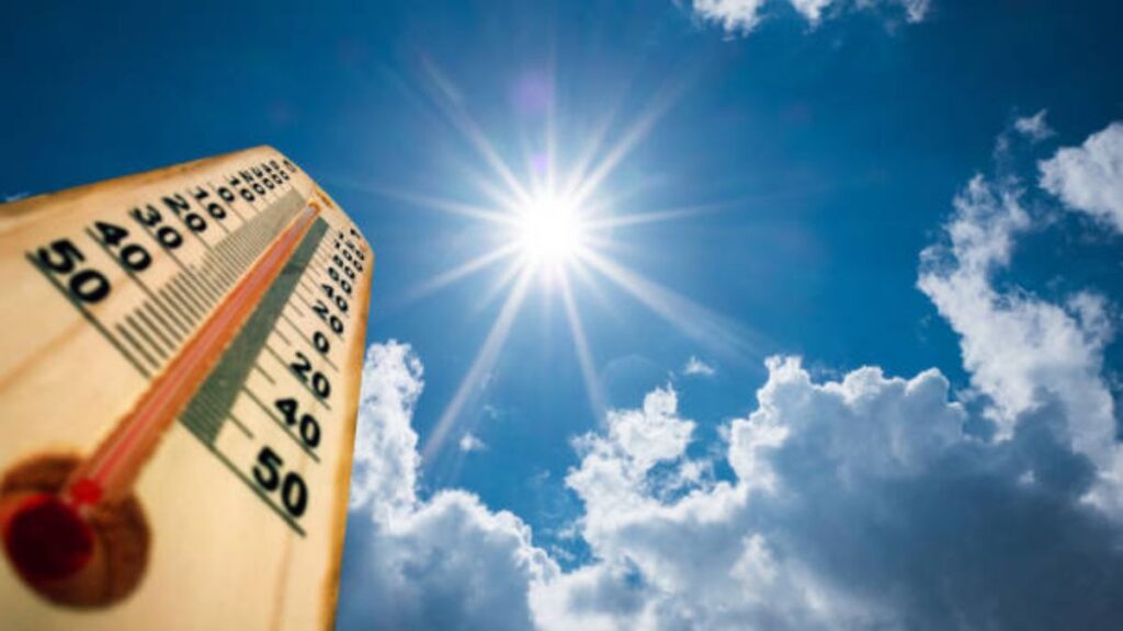 Pune monsoon weather warm despite rain