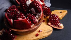 health benefits of eating one pomegranate daily