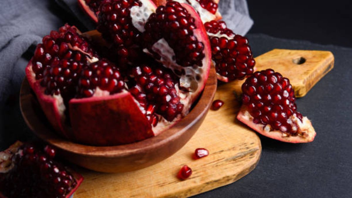 health benefits of eating one pomegranate daily
