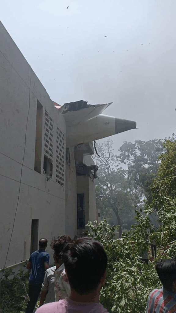 Air India Flight AI171 Crashes Near Ahmedabad Airport: 242 On Board, Rescue Operations Underway