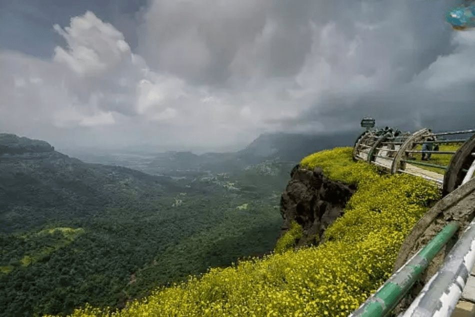 5 Magical Monsoon Escapes in Maharashtra You Must Visit