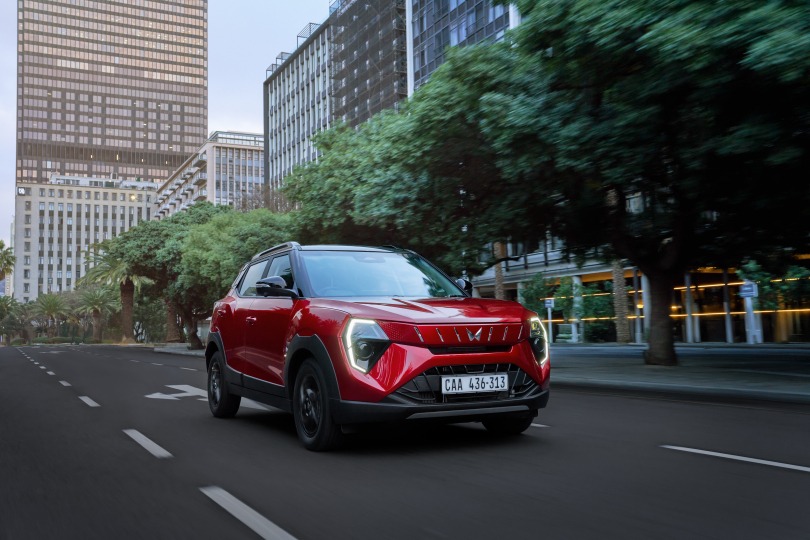 Mahindra XUV 3XO REVX Series