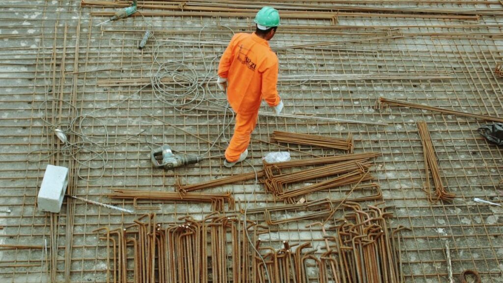 Pune: Slab Collapses in Under-Construction Building in Camp Area; One Dead, Three Critically Injured 1 Pune building collapse construction accident in Camp area