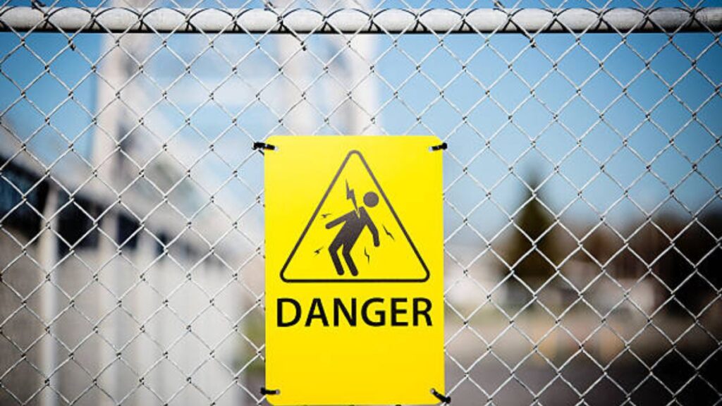 Pune: Two Young Men Electrocuted Near Bremen Chowk in Aundh; Tragic Incident Sparks Outrage 1 Pune electrocution incident at Bremen Chowk