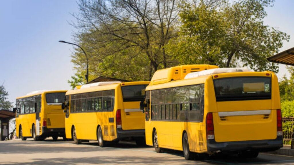 Pune: District School Bus Safety Committee Issues Strict Guidelines for Student Transport Vehicles 1 School bus safety guidelines Pune