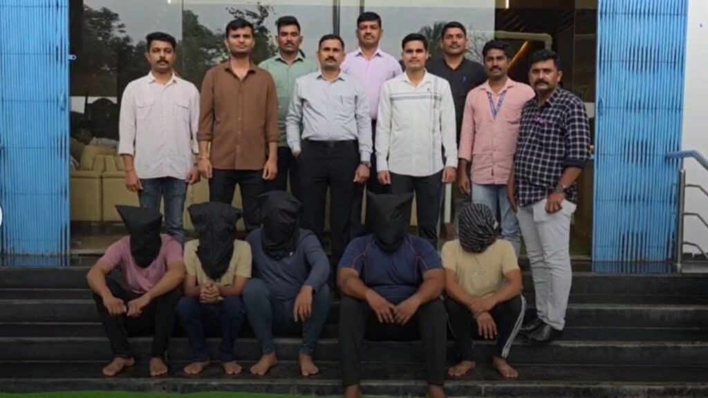 Pune: Pimpri Chinchwad and Thane Cyber Police Bust WhatsApp Share Market Investment Scam, Arrest 5 in 24 Hours 1 WhatsApp share market scam busted in Pune