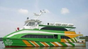 Mumbai electric water taxi