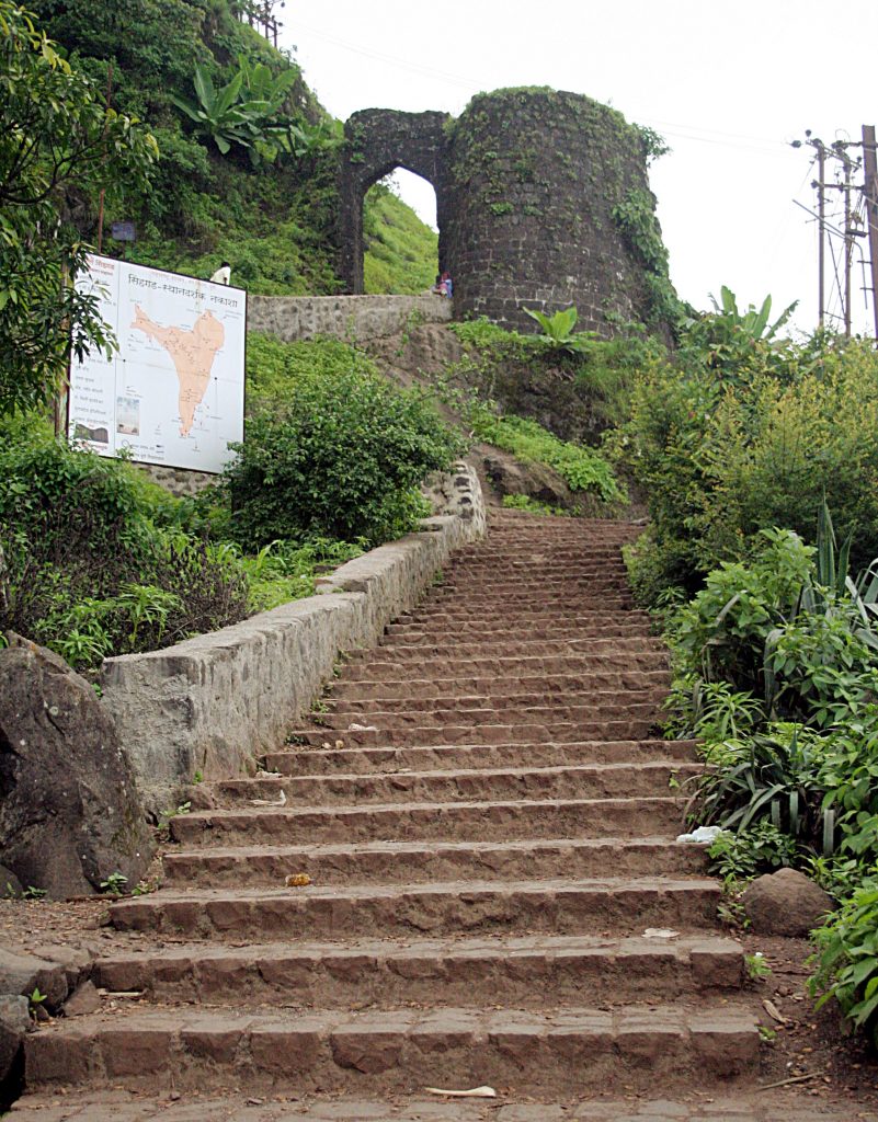 Best Places to Visit in Pune: Forts, Palaces, and Scenic Getaways 3 Sinhagad Fort Main Entrance