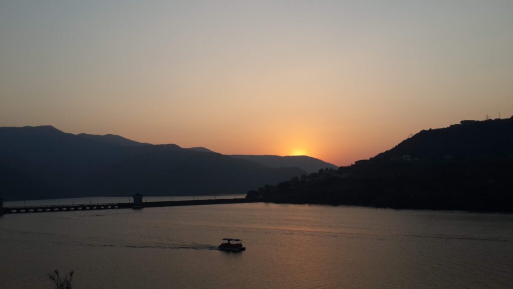 Top 17 Things to Do in Pune on a Weekend – There is Something for Everyone 4 Boating