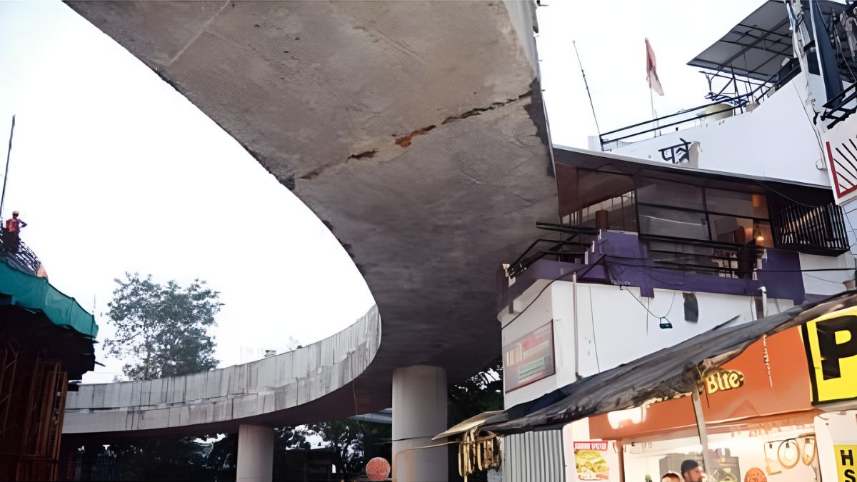 Indora-Dighori flyover balcony intrusion