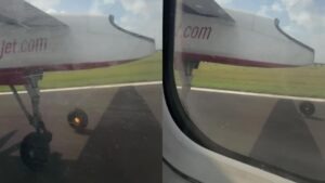 SpiceJet wheel falls off