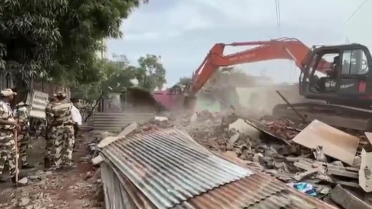 Wakad-Tathawade road encroachment