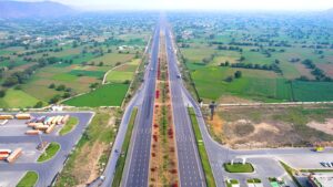Mumbai-Pune Expressway 10-lane superhighway