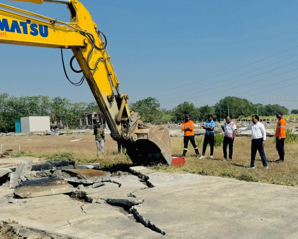 PMRDA Cracks Down on Illegal Plotting