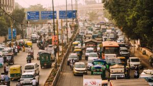 Keeping Old Vehicles to Get Costlier as Government Hikes Vehicle Fitness Test Fees by Up to 10 Times