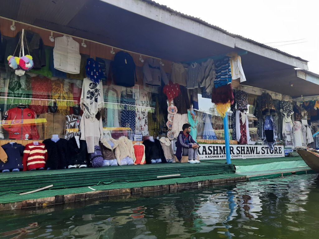 Dal Lake Floating Market Srinagar