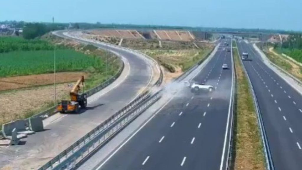 accident on the Delhi-Dehradun Expressway