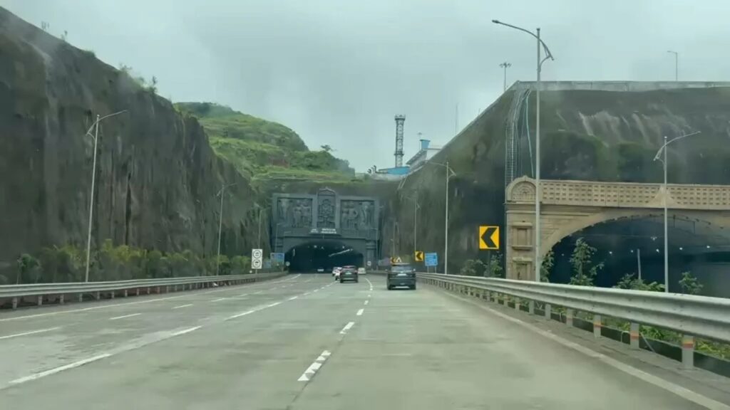 Goods Vehicle Ban on Mumbai-Pune Expressway Missing Link Made Permanent